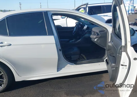 2022 Toyota Camry Se z USA, uszkodzony, nr VIN 4T1G11AK6NU071071